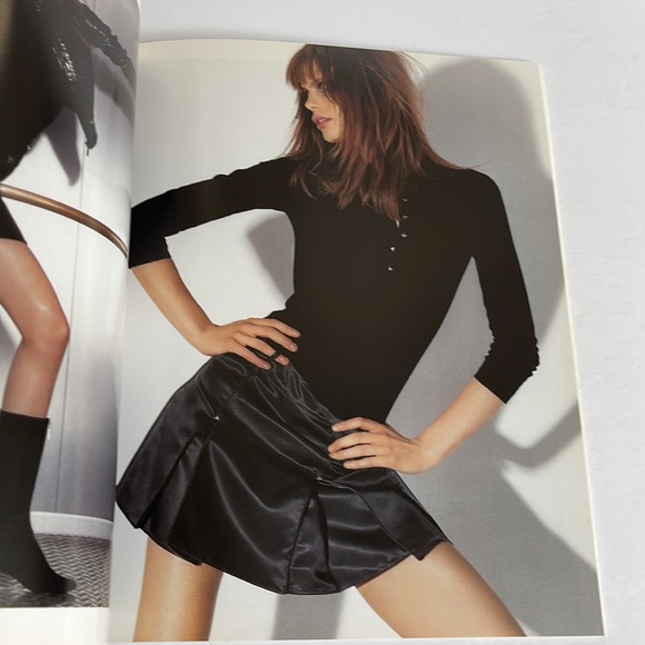 Luis Vuitton Vintage Rare Authentic Catalog Catalogue Pre-fall 2003 - Picture 2 of 7